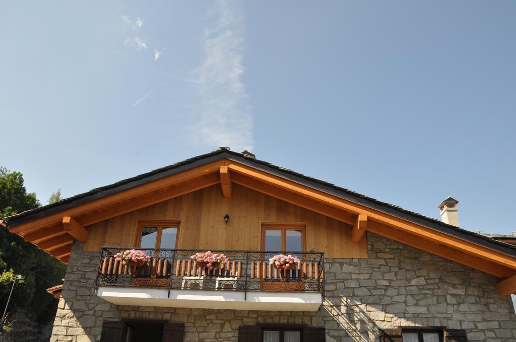 Le Foyer De La Ferme Apartment Aosta Exterior photo