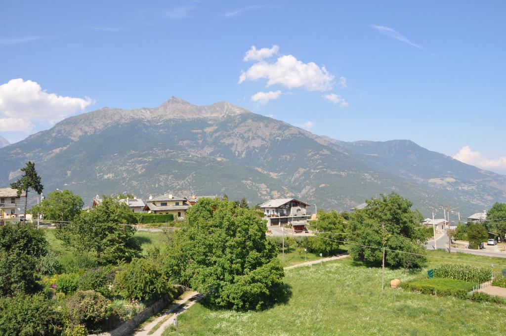 Le Foyer De La Ferme Apartment Aosta Exterior photo