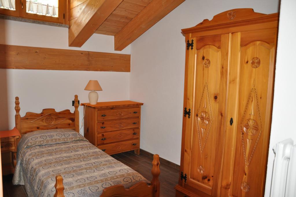 Le Foyer De La Ferme Apartment Aosta Room photo