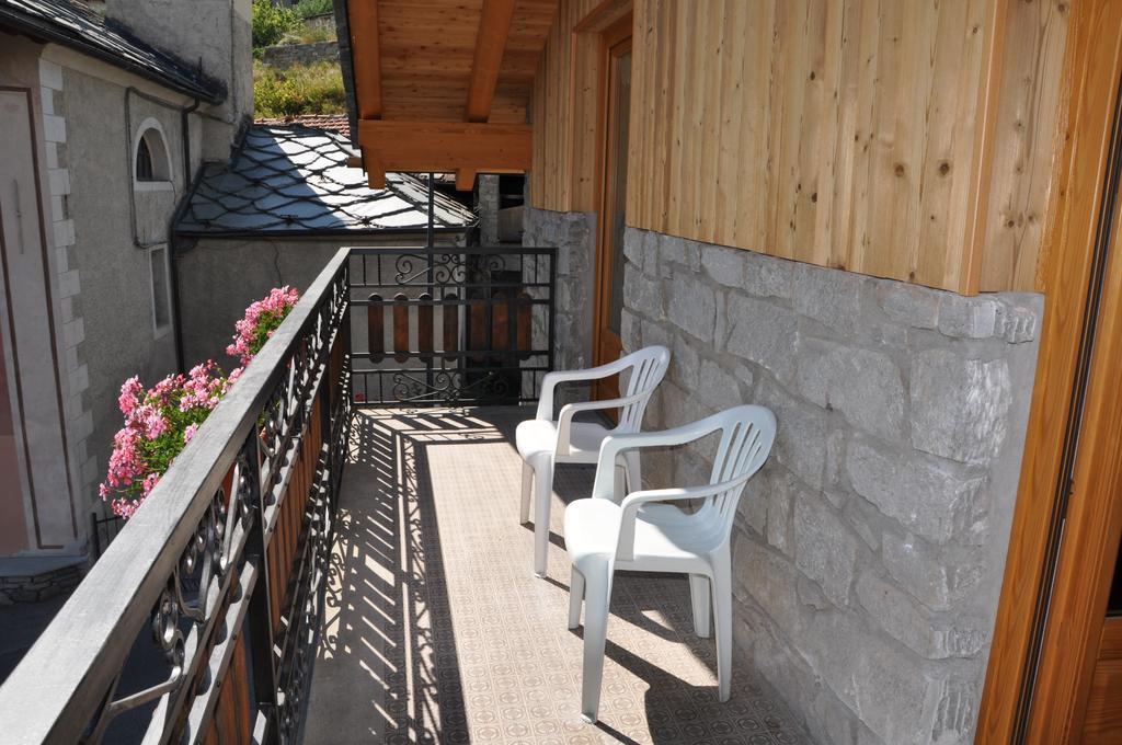 Le Foyer De La Ferme Apartment Aosta Room photo