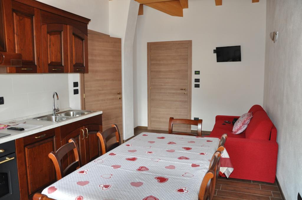 Le Foyer De La Ferme Apartment Aosta Room photo